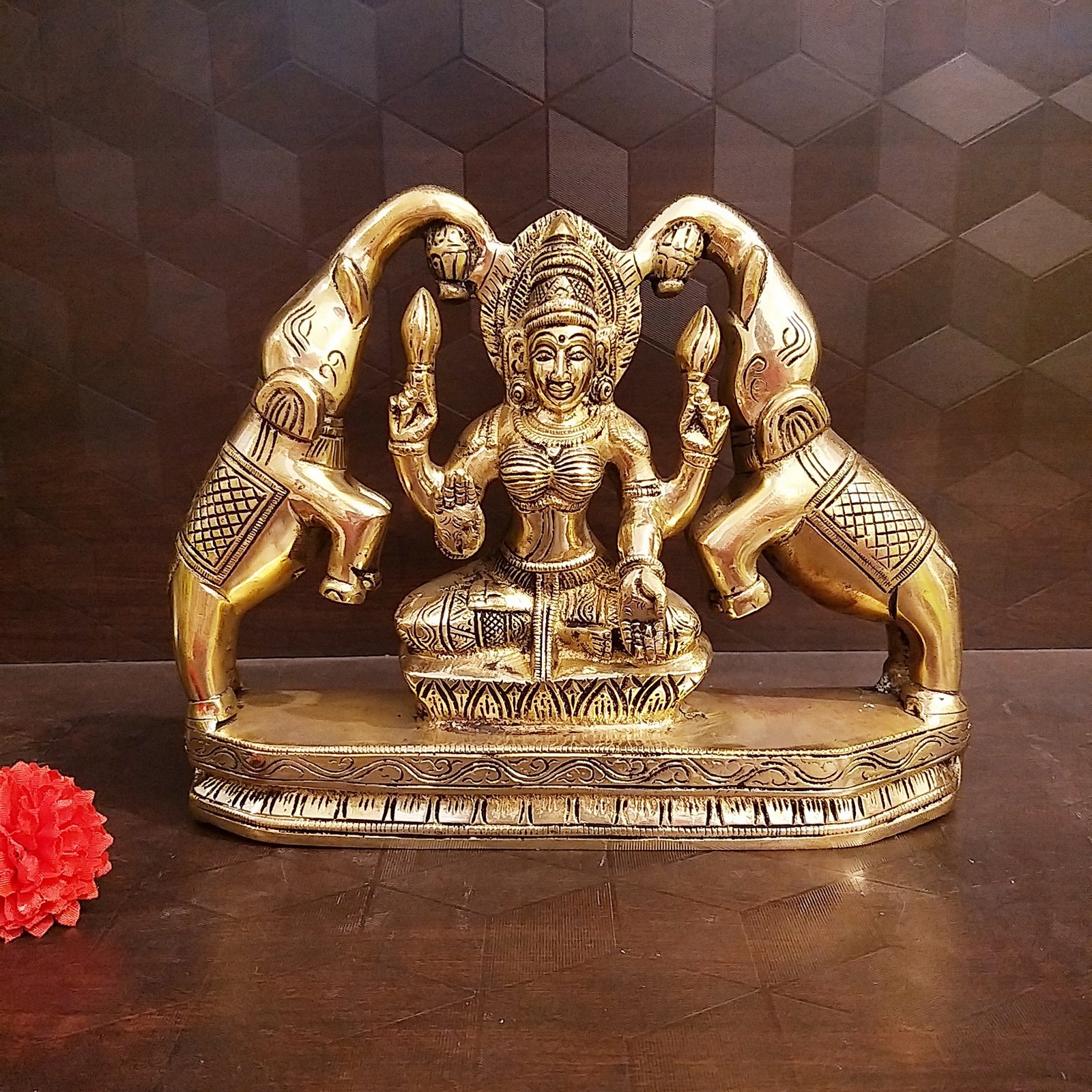 brass-goddess-gajalakshmi-statues-large-home-decor-hindu-god-idols-pooja-items-gift-buy-online-india Brass Big Gajalakshmi Idol