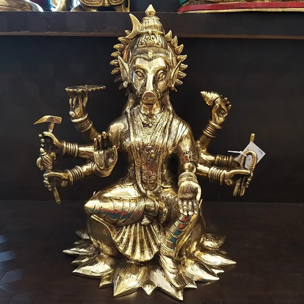 Brass Idols And Famous Antique Statue Collections In Thanjavur