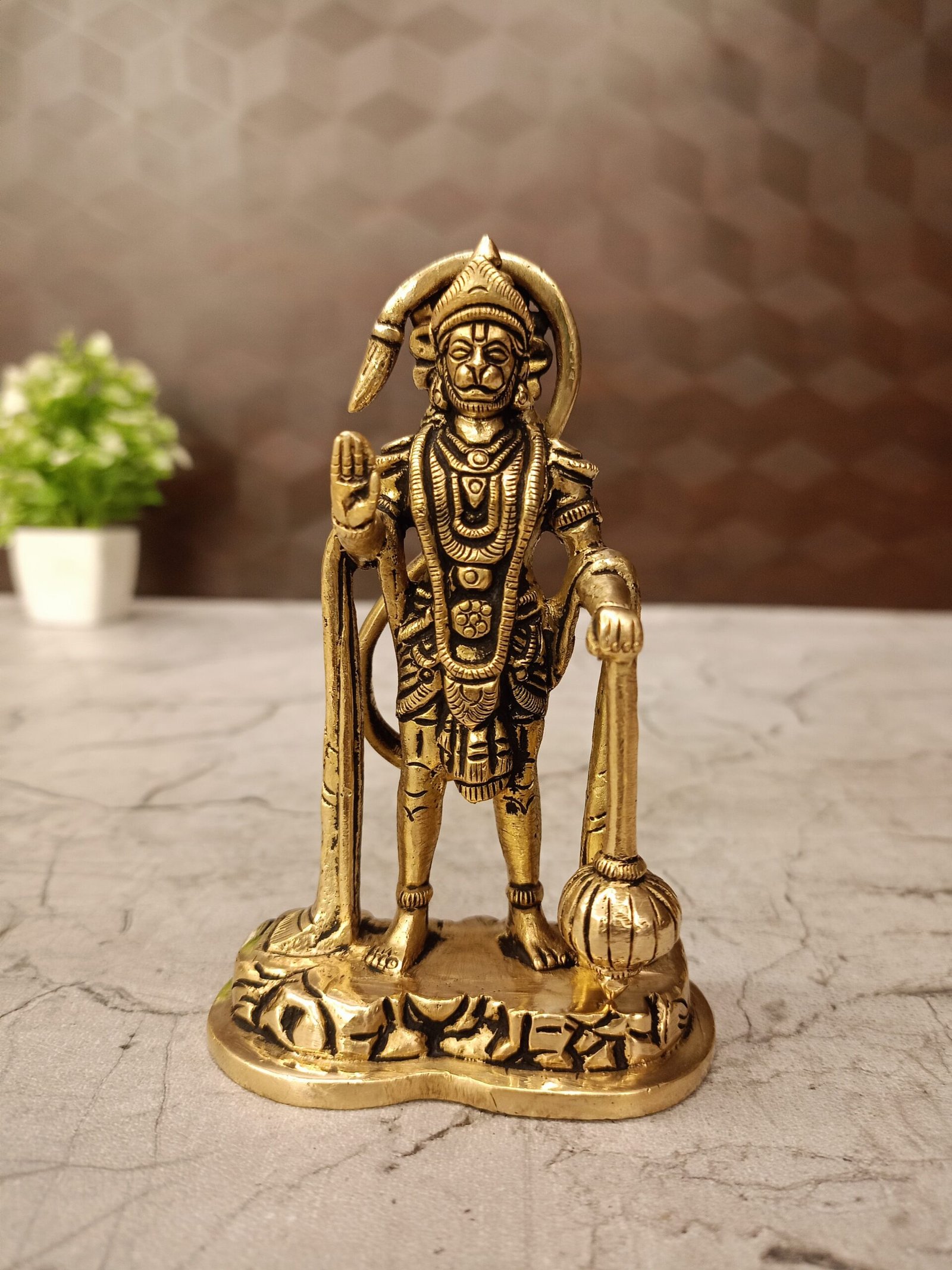 oplus_32 Brass Hanuman Blessing Idol 4" - Image 1