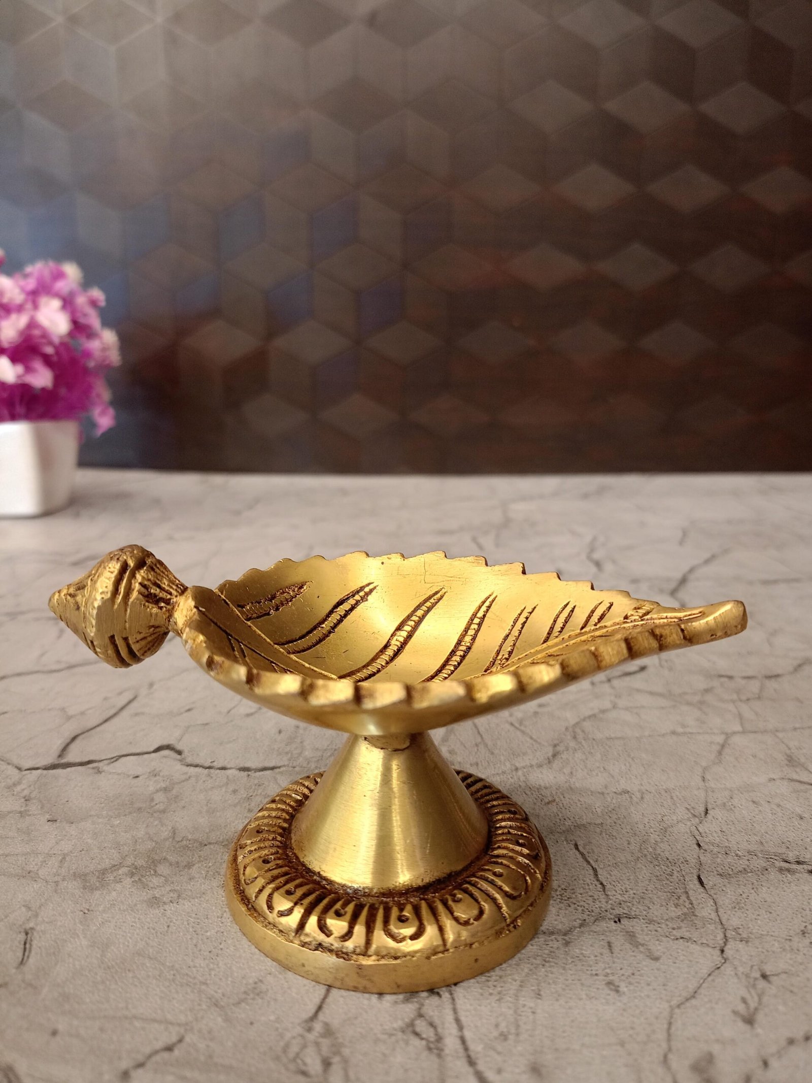 oplus_32 Brass Leaf Diya 2.5'' - Image 1