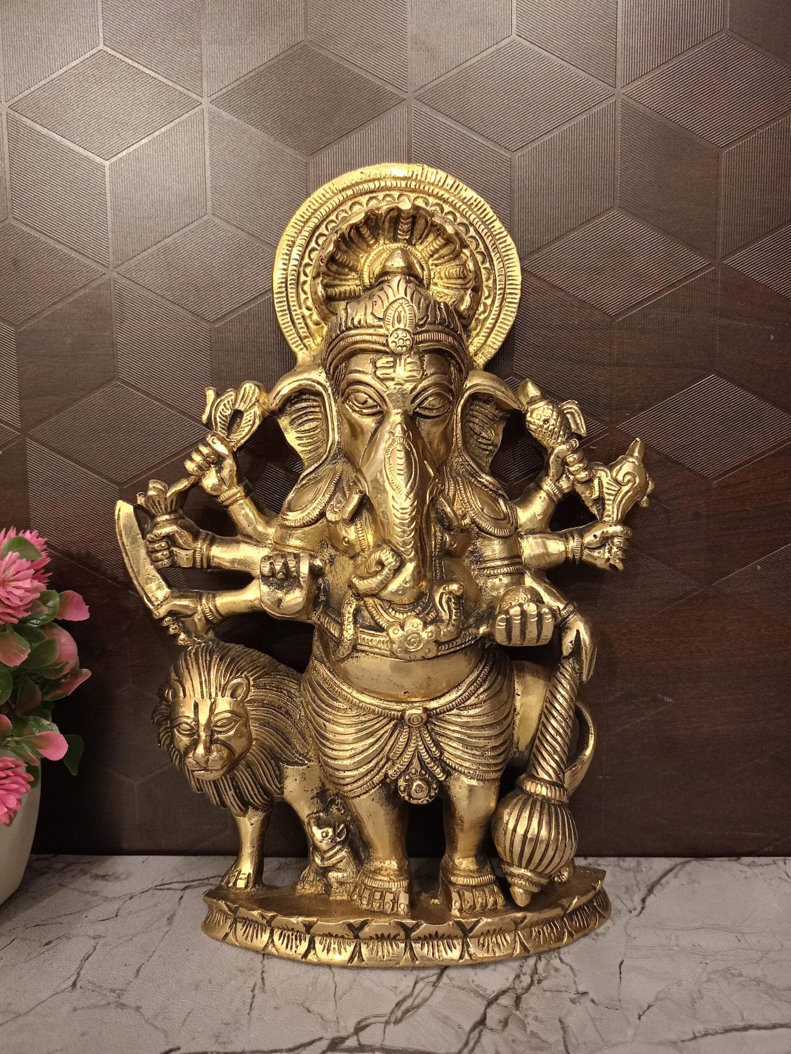 oplus_32 Buy Brass Handicraft Kanthristi Ganesha Wall Mount 9.5" - Image 1