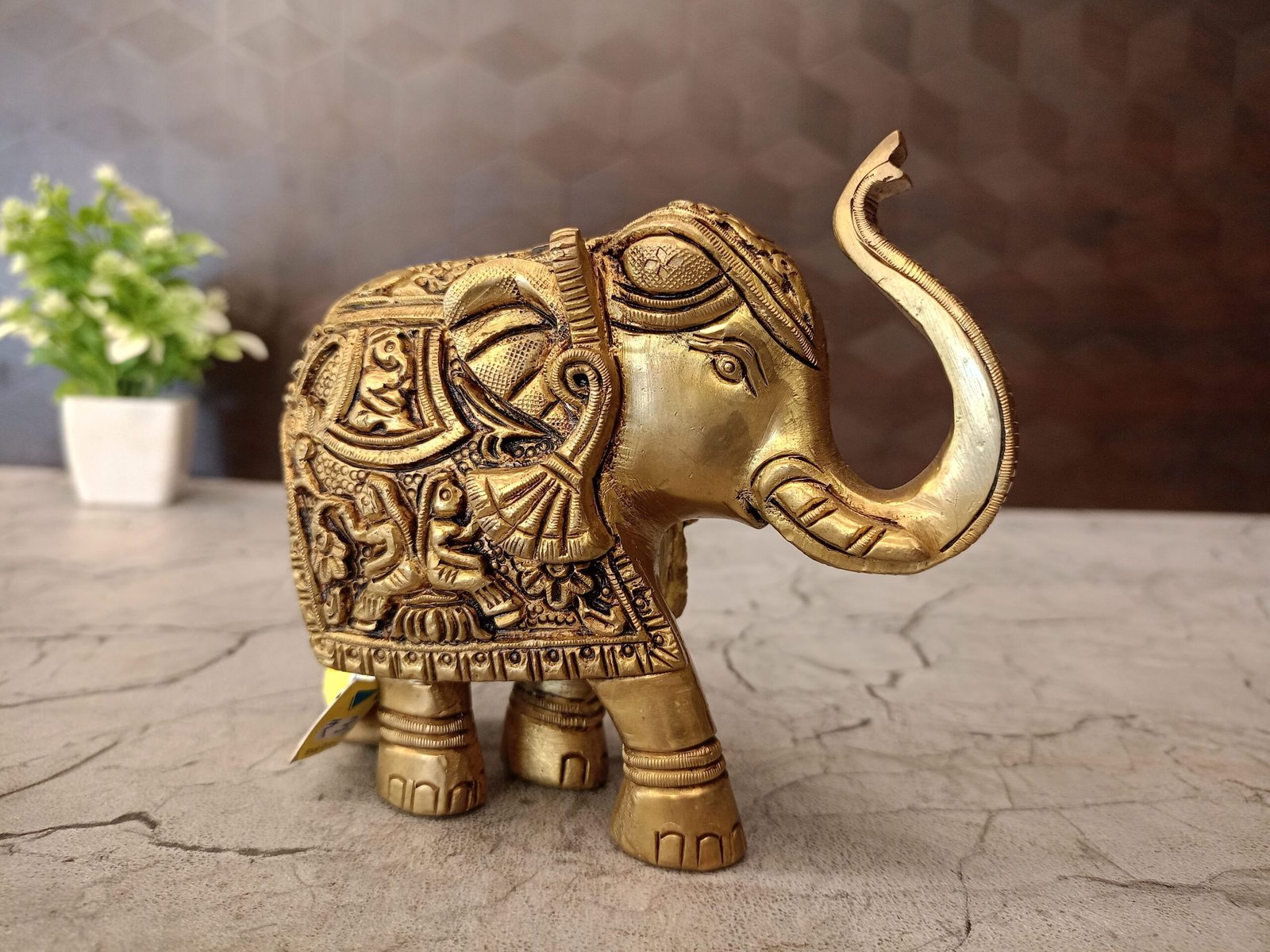 oplus_0 Brass Elephant For Home Decor 4" - Image 1