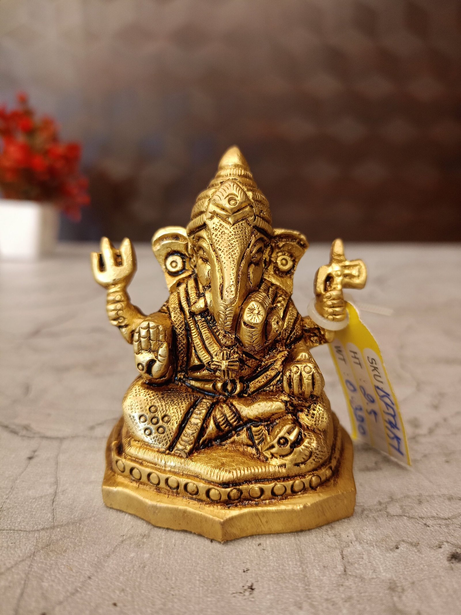 oplus_32 Brass Small Ganesha Statue 2.5" - Image 1