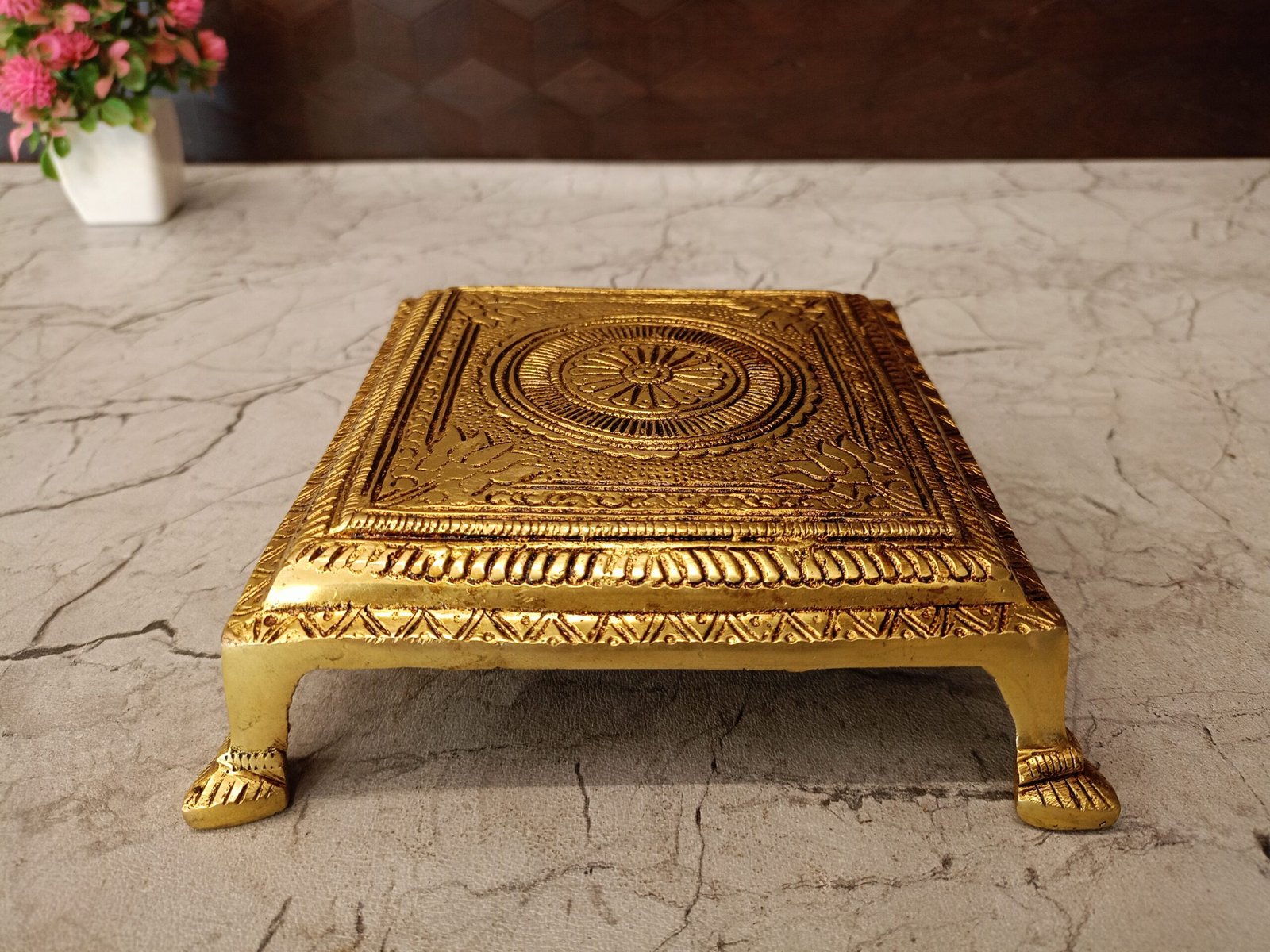 oplus_0 Brass Square Chowki Stand 1.5" - Image 1