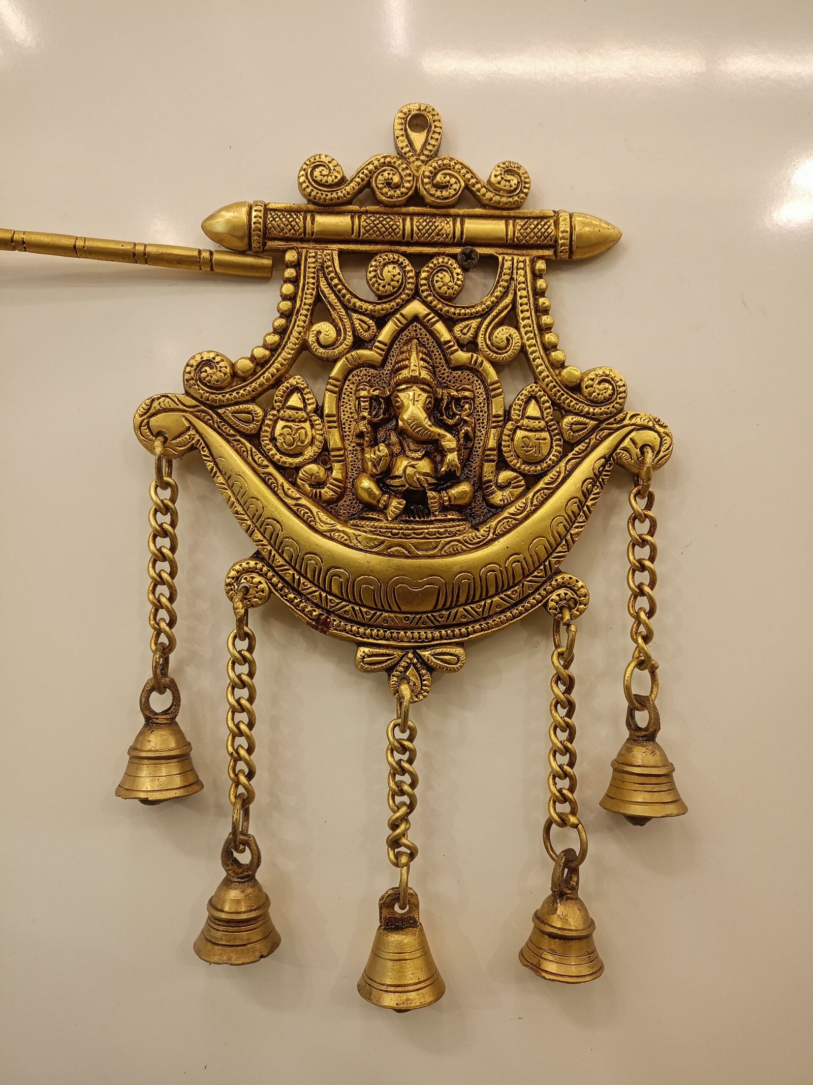 oplus_32 Brass Wall Mount Ganesha Plate With Bell 12" - Image 1