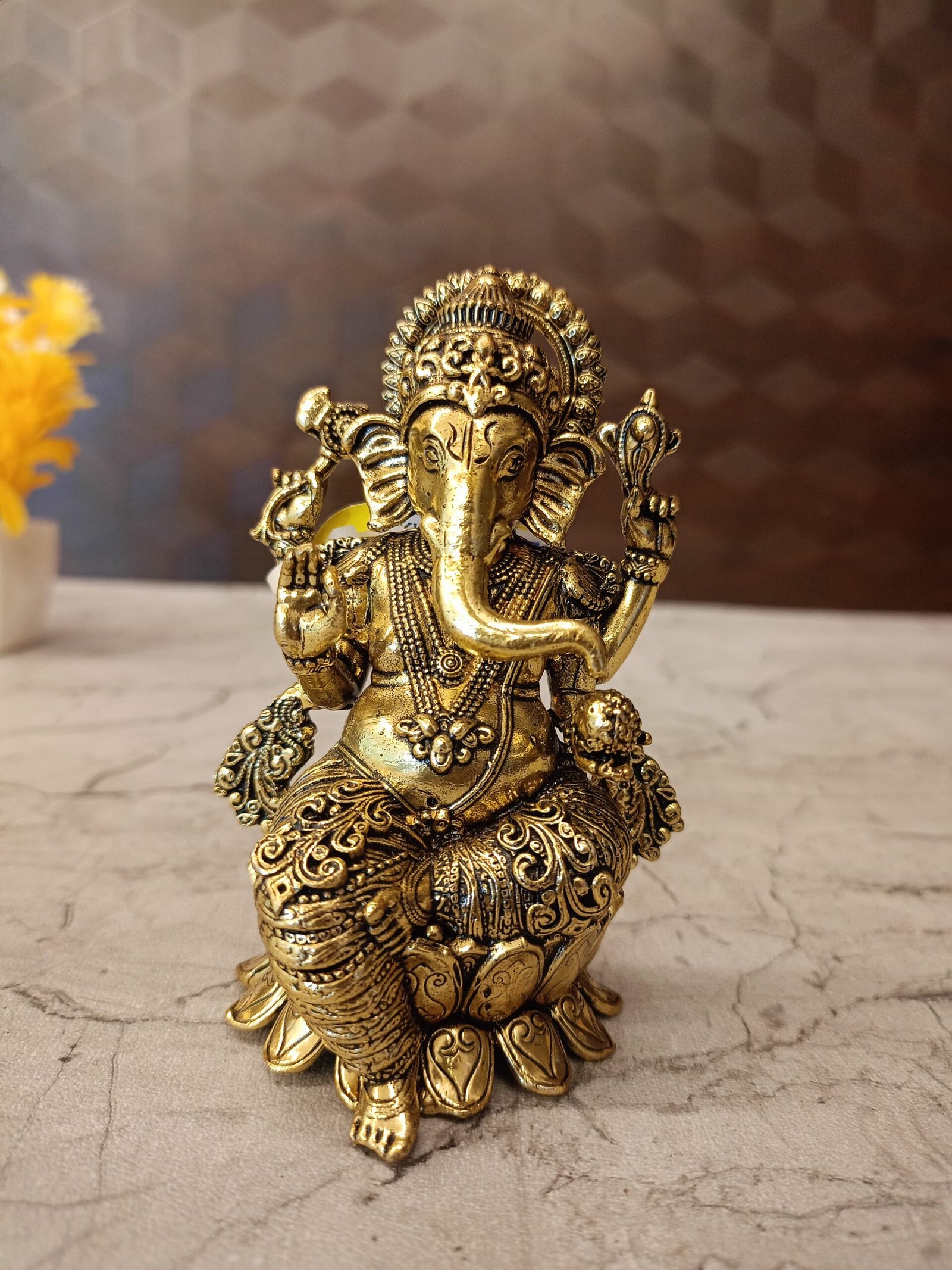 oplus_32 Brass Fine Art Ganesha Sitting On Lotus Base 4" - Image 1