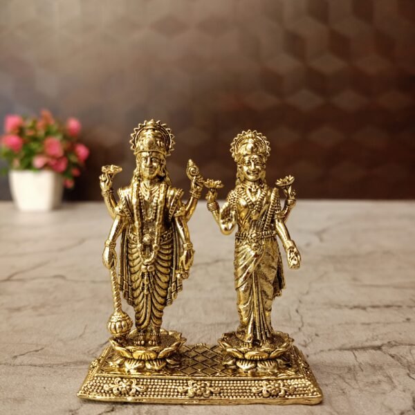 Brass Fine Art Vishnu Lakshmi Usage 