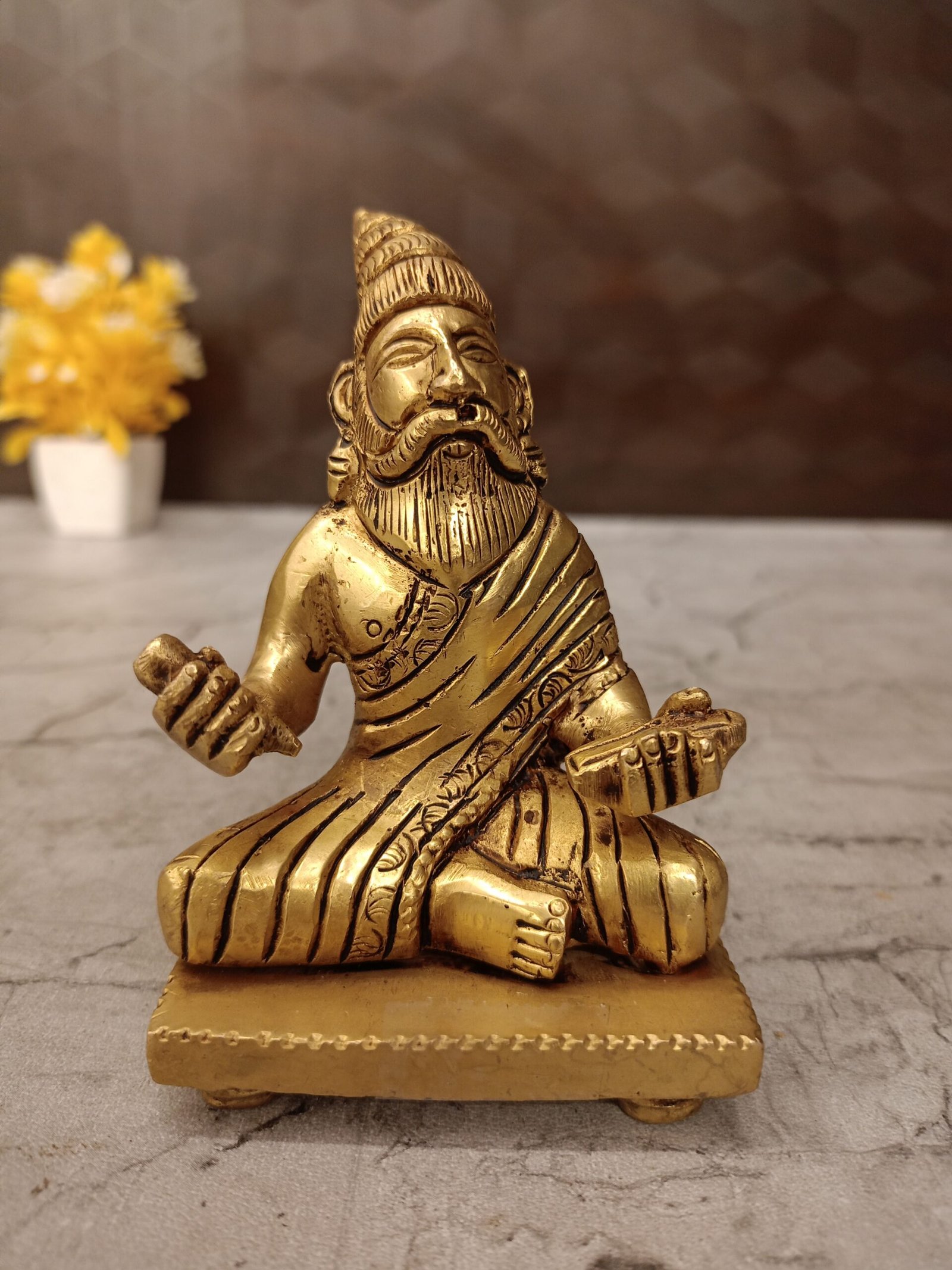 Brass Thiruvalluvar Idol 4" 1 Brass Thiruvalluvar Idol 4" - Image 1